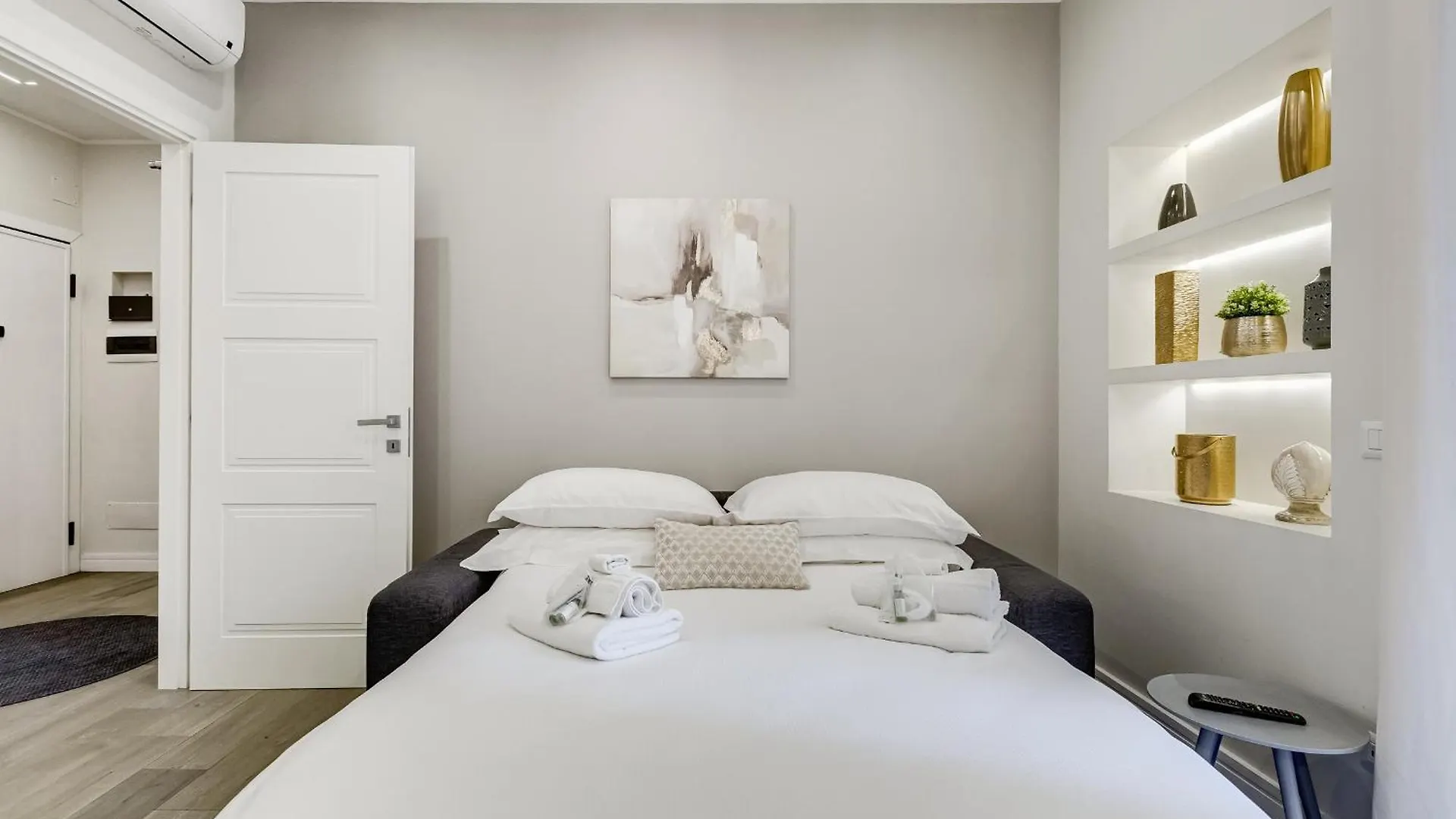 רומא Trastevere-Royal Orchid Apartment 0*,